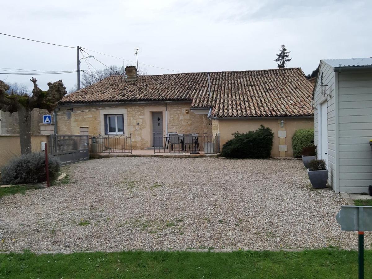 Gite Les Deux Meules Sainte-Colombe  Exterior foto