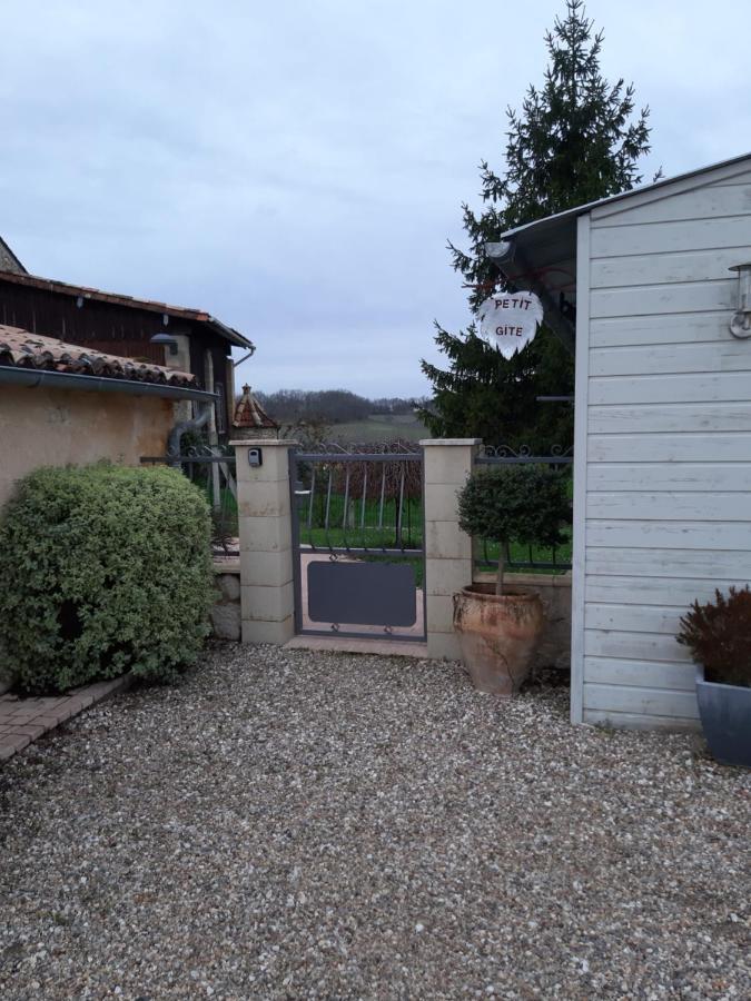 Gite Les Deux Meules Sainte-Colombe  Exterior foto